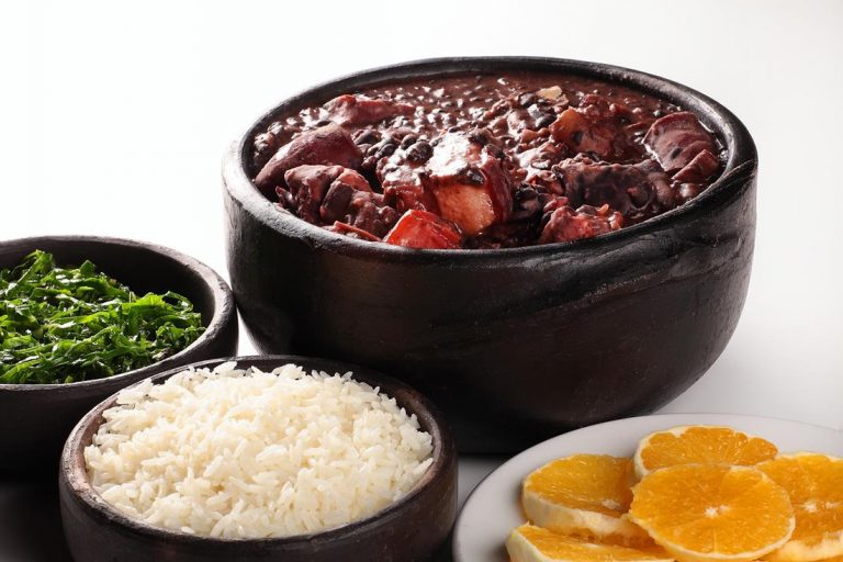 Read more about the article Feijoada Mineira Light