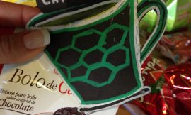 Bolo de caneca de microondas. Gordice saudável e rápida!
